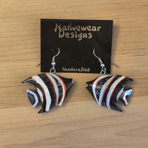 Funky 90s vintage wood black & white hand-painted angel fish earrings pierced